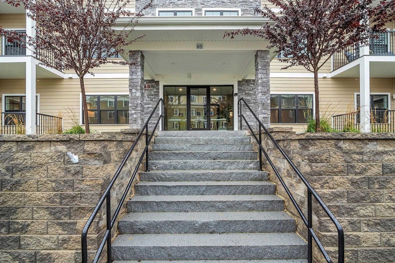 55 Pointe Place, Unit #304, Dover, NH 03820 Main Photo