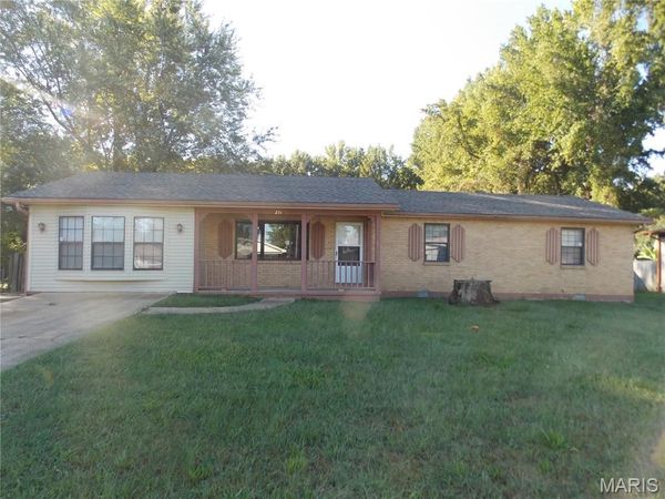 251 Hampton Court, Poplar Bluff, MO 63901