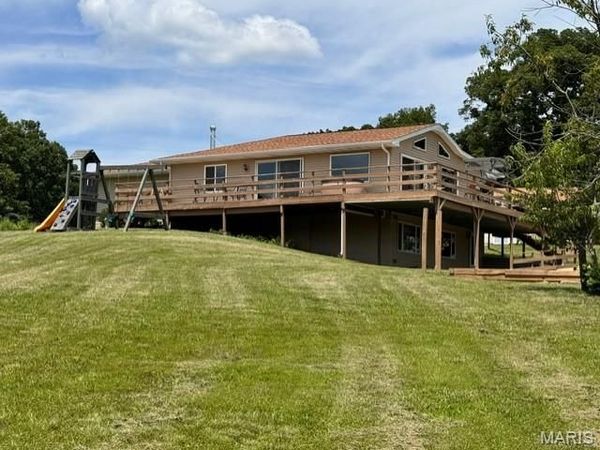 3181 Highway P, Unincorporated, MO 63438