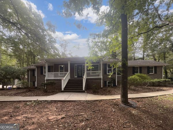 121 Northwoods Road, Sharpsburg, GA 30277