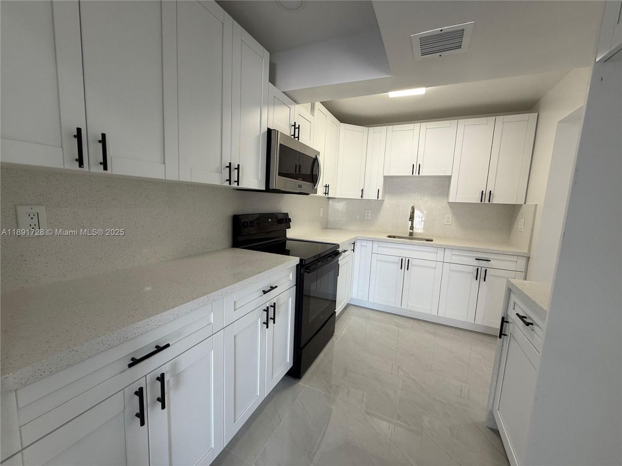 4534 NW 195th St, Miami Gardens, FL 33055 Photo