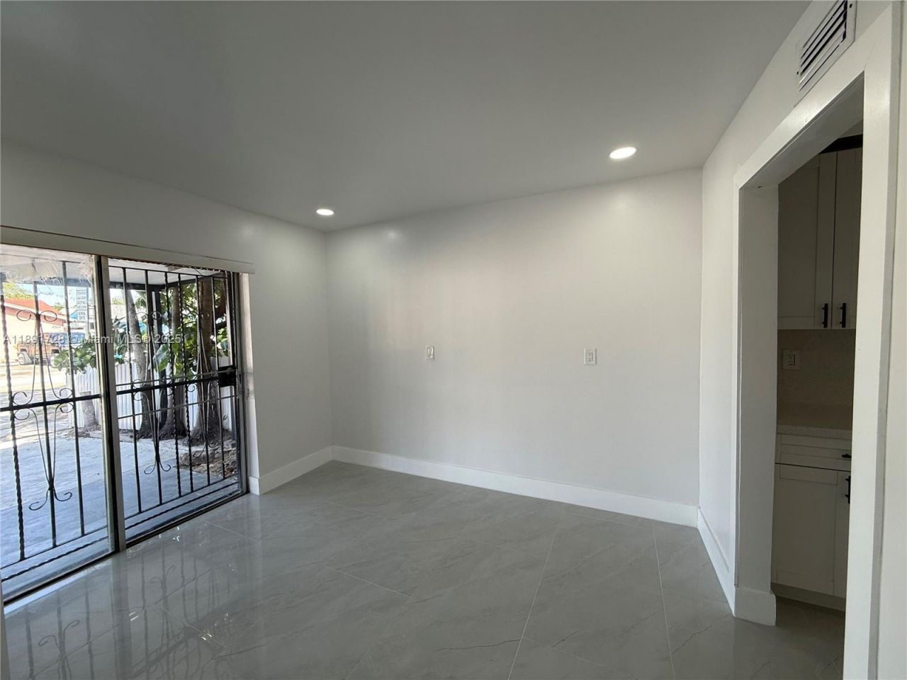 4534 NW 195th St, Miami Gardens, FL 33055 Photo