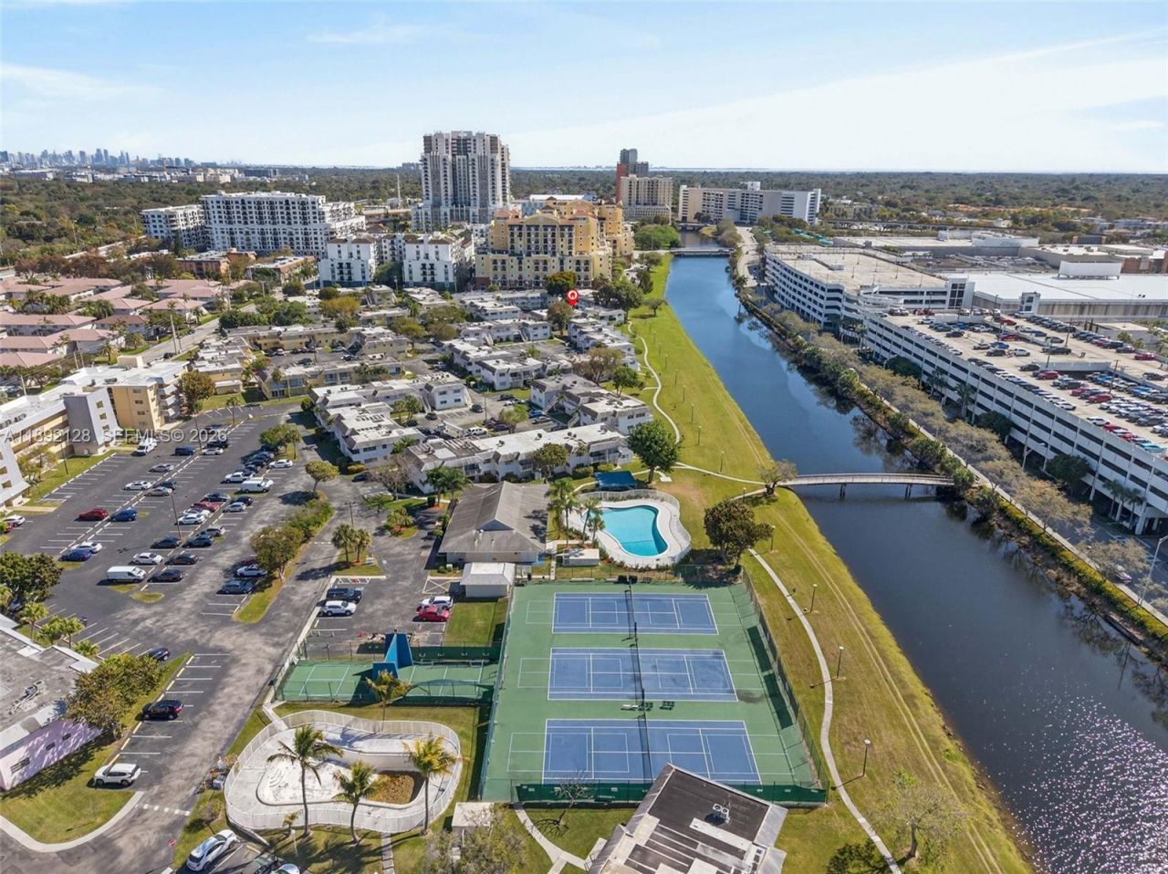 7330 SW 82nd St, Unit B218, Miami, FL 33143 Photo