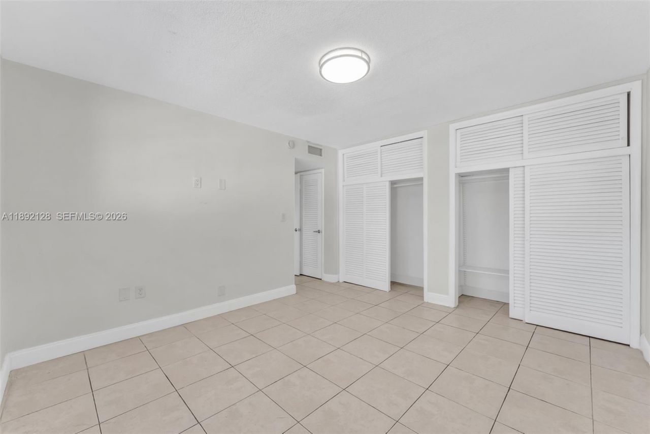 7330 SW 82nd St, Unit B218, Miami, FL 33143 Photo