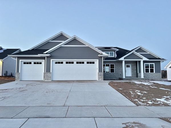 4020 ANTWERP AVENUE, Howard, WI 54313