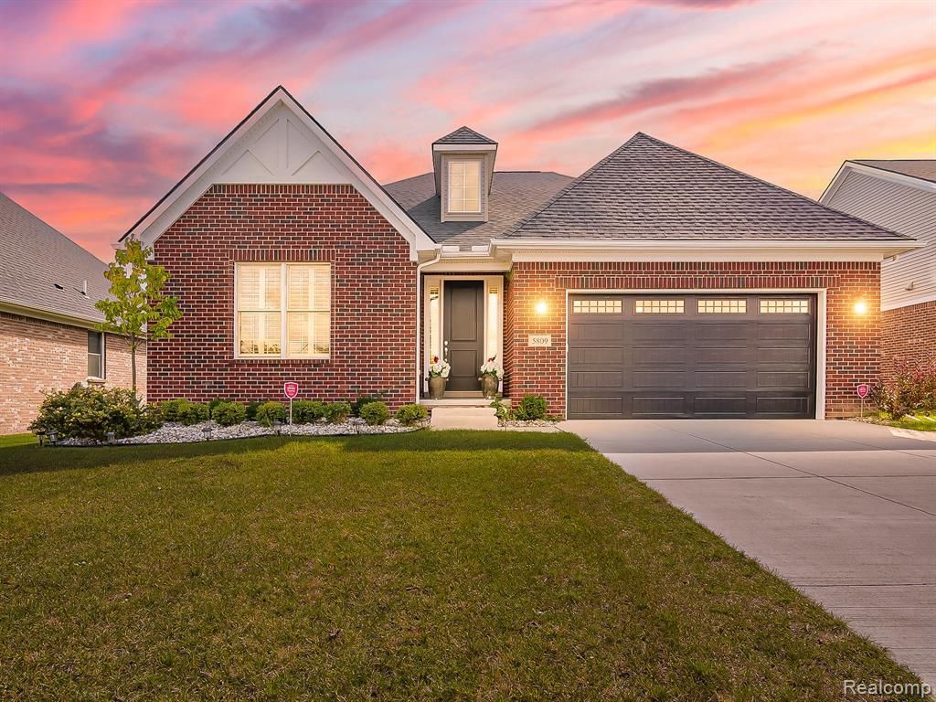 5809 Hartwick Drive, West Bloomfield Township, MI 48304 Main Photo