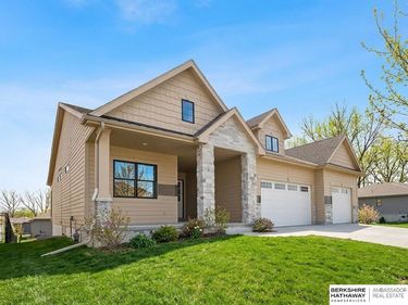 4315 S 219th Street, Elkhorn, NE 68022