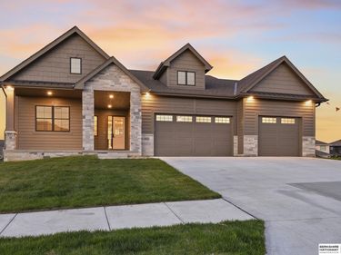 4315 S 219th Street, Elkhorn, NE 68022