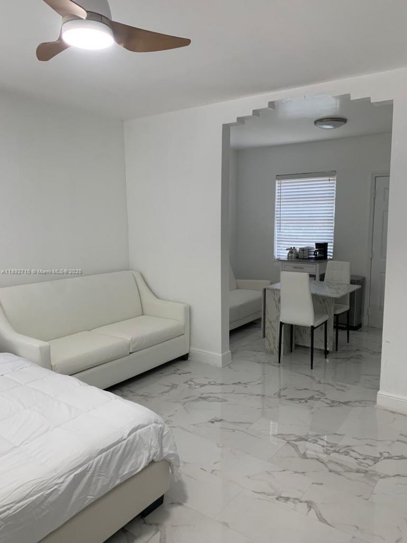 545 Michigan Ave, Unit 8, Miami Beach, FL 33139 Photo