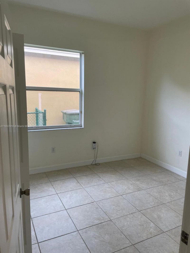 1321 SE 16th Ave, Homestead, FL 33035 Photo