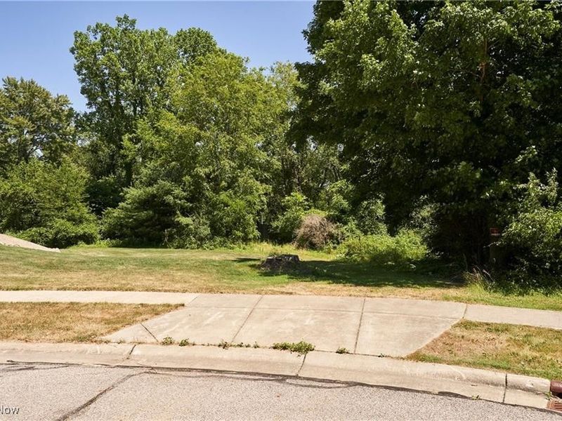 V/L White Tail Ridge Drive, Fairlawn, OH 44333 Photo 5