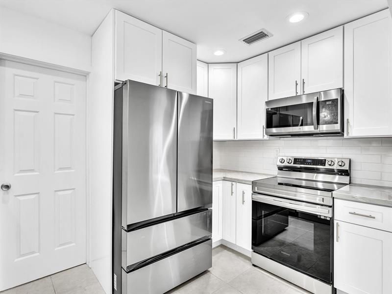 1700 SW 30th Street, Fort Lauderdale, FL 33315 Photo