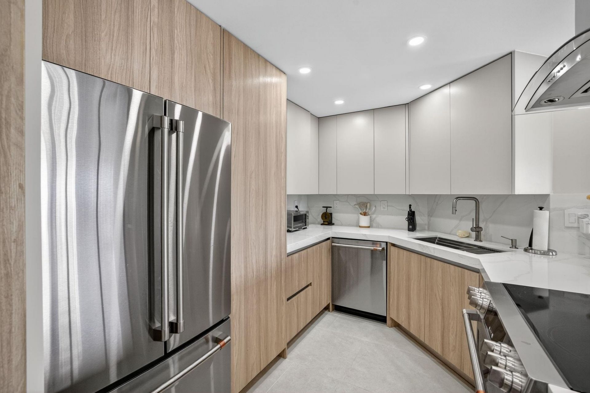 2100 S Ocean Drive, Unit 15E, Fort Lauderdale, FL 33316 Photo