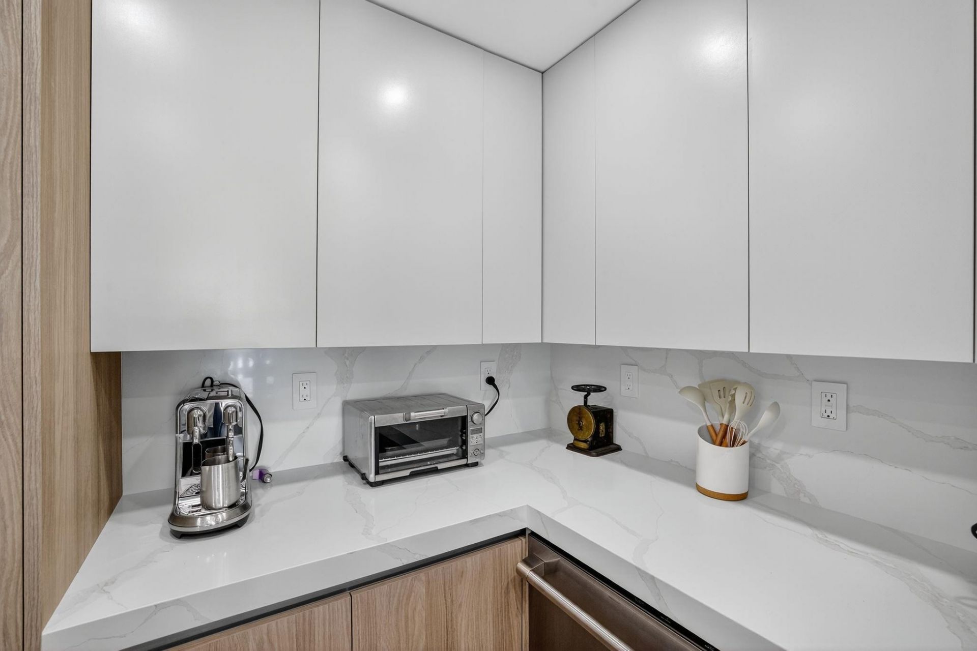 2100 S Ocean Drive, Unit 15E, Fort Lauderdale, FL 33316 Photo