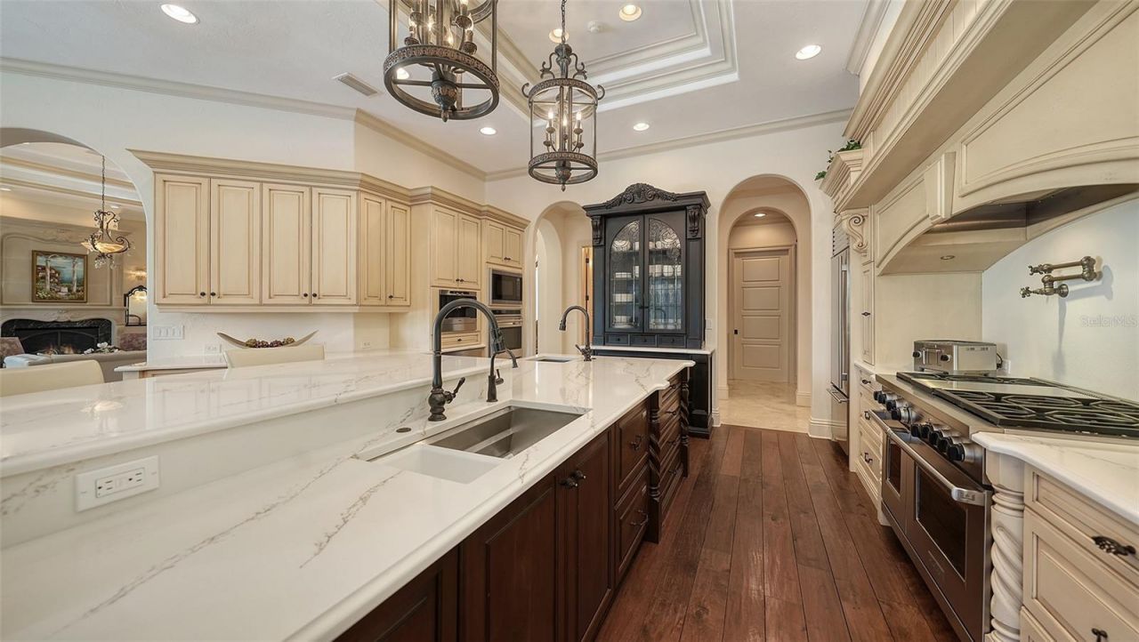 7320 Barclay Court, University Park, FL 34201 Photo