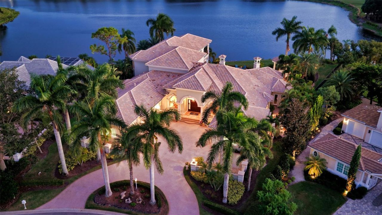 7320 Barclay Court, University Park, FL 34201 Photo