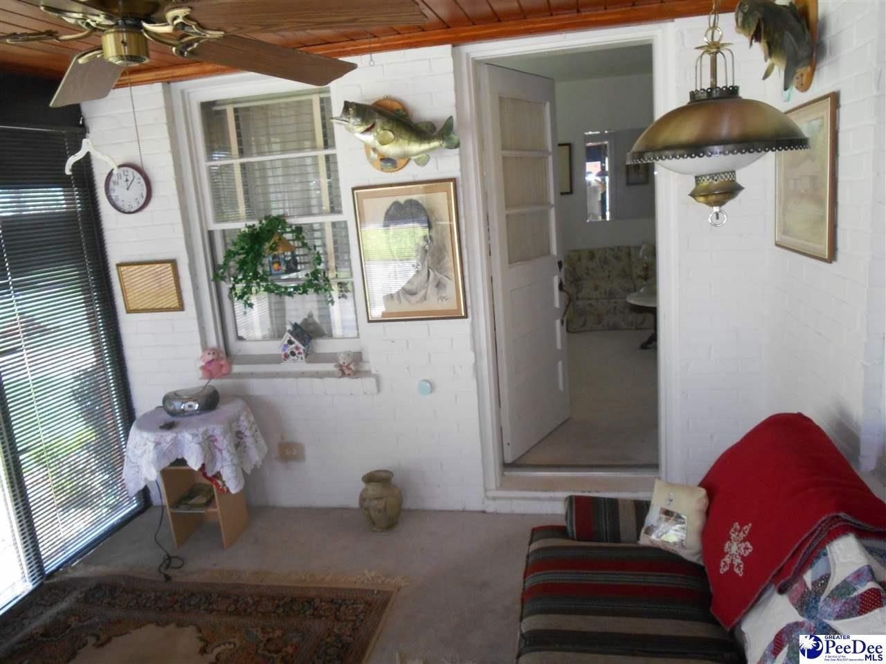 1607 2nd Loop Road Photo 14