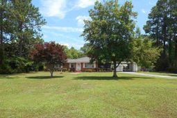 1607 2nd Loop Road photo 4