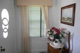 1607 2nd Loop Road photo 4