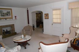 1607 2nd Loop Road photo 4