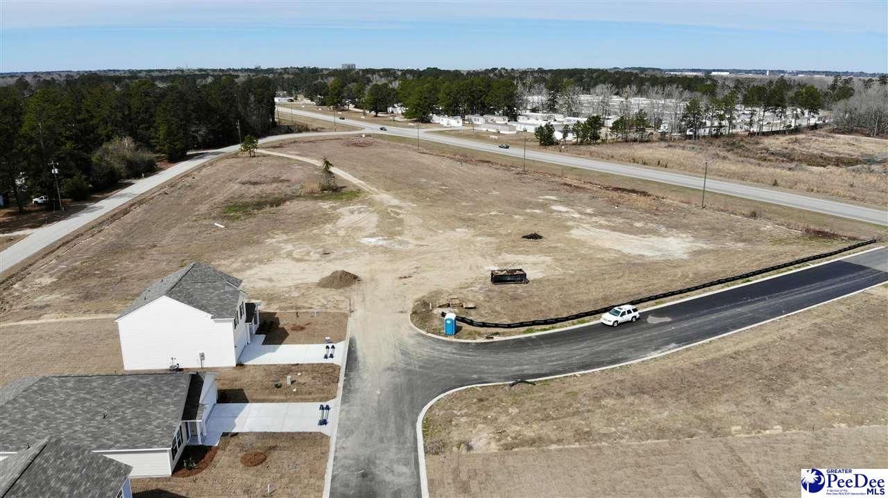 1050 Freedom Blvd Photo 9