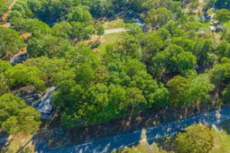 100 Triangle Drive photo 4