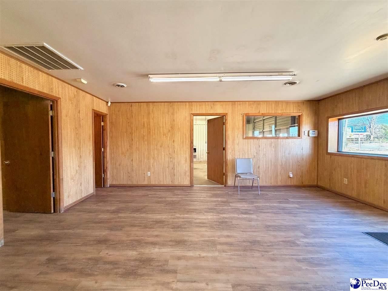 1109 S Highway 301 Photo 12