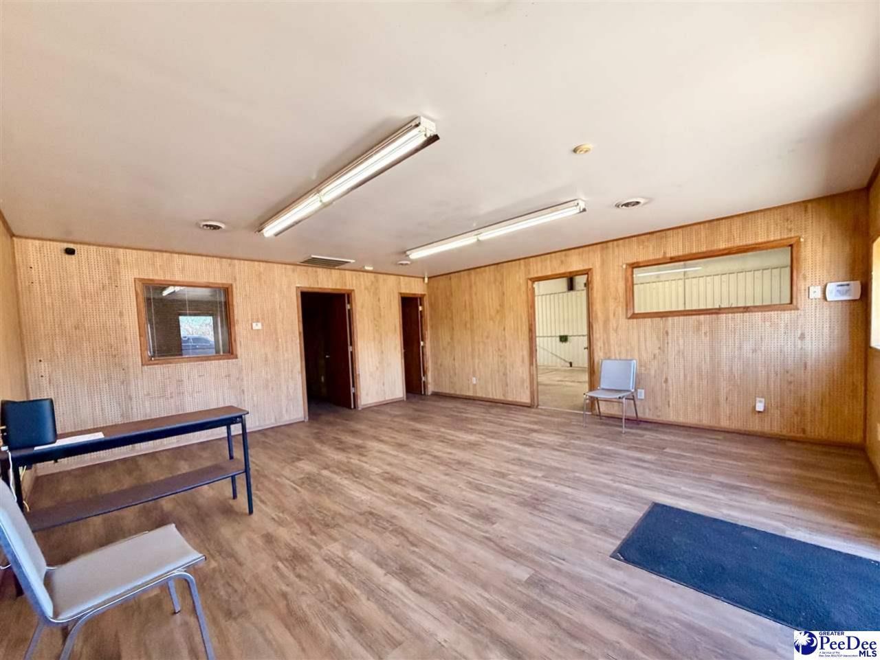 1109 S Highway 301 Photo 9
