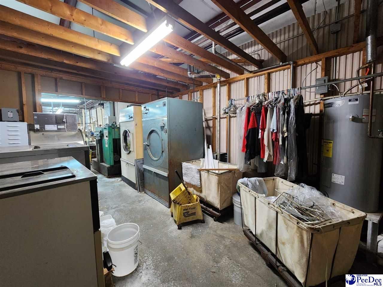 100 East Calhoun Street Photo 9