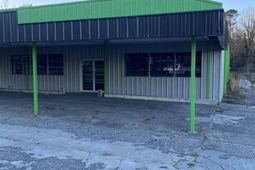 447 N Brooks Street photo 4