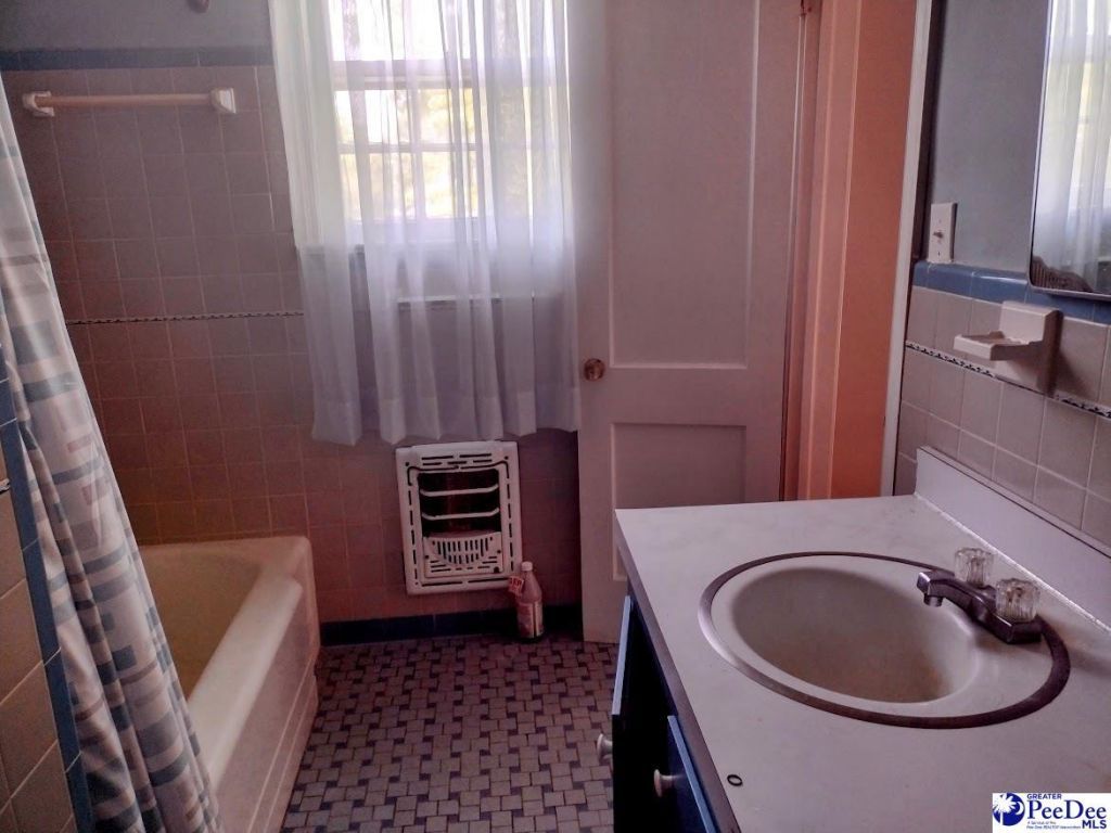 91 W Willow Grove Rd / Hwy 76 Photo 12