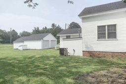 91 W Willow Grove Rd / Hwy 76 photo 4