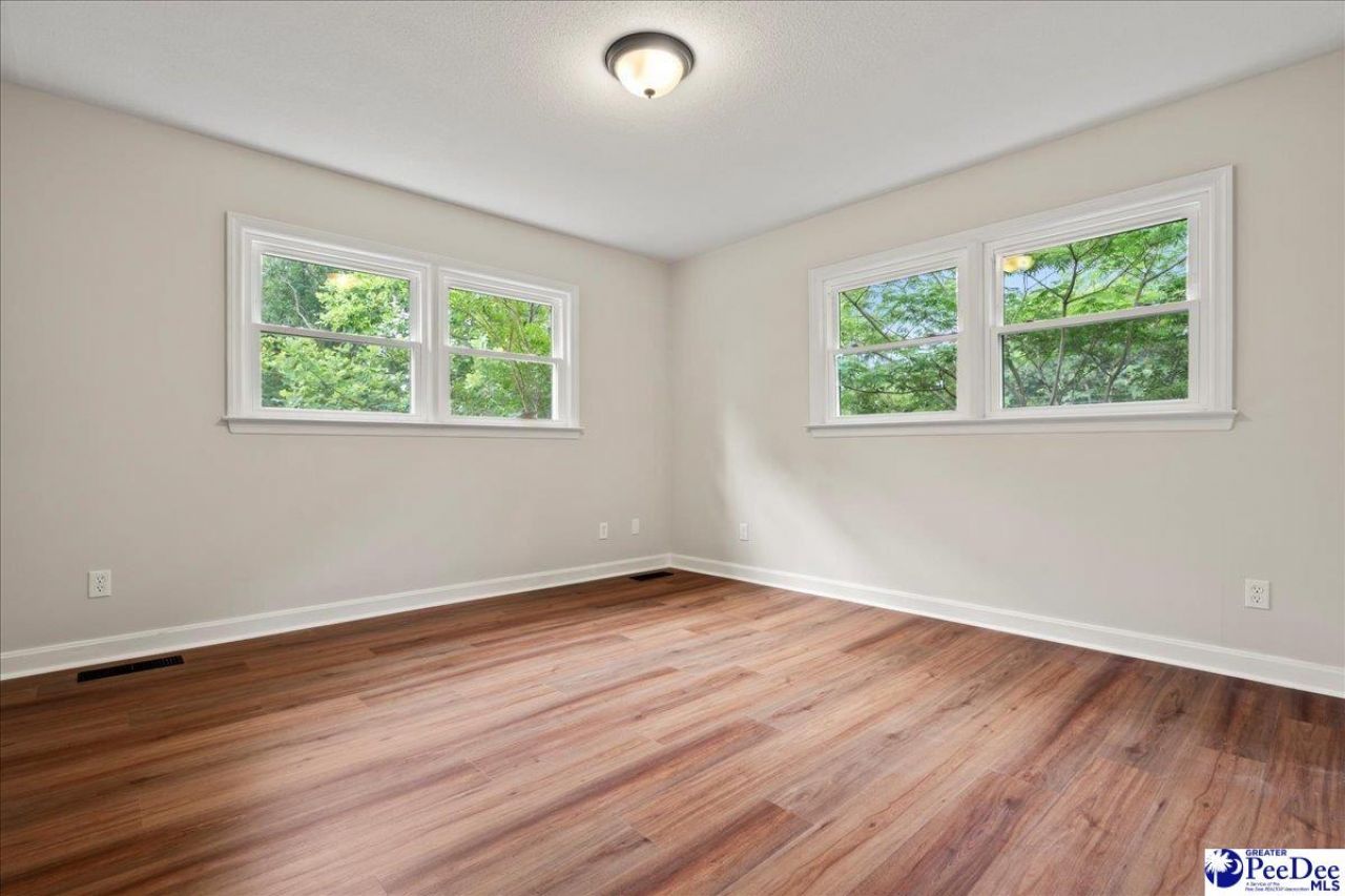 511 Arbor Dr Photo 24