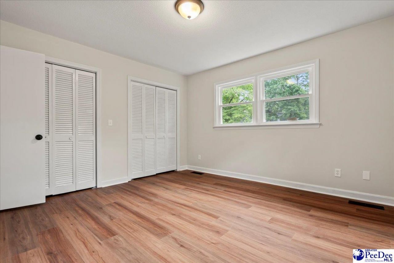 511 Arbor Dr Photo 25