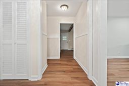 511 Arbor Dr photo 4
