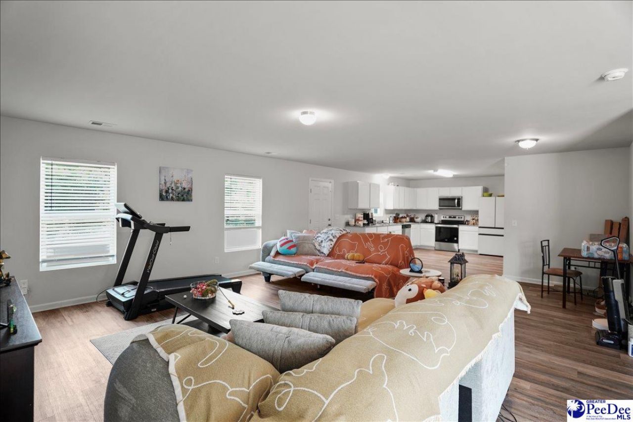 4093 Lake Russell Photo 15