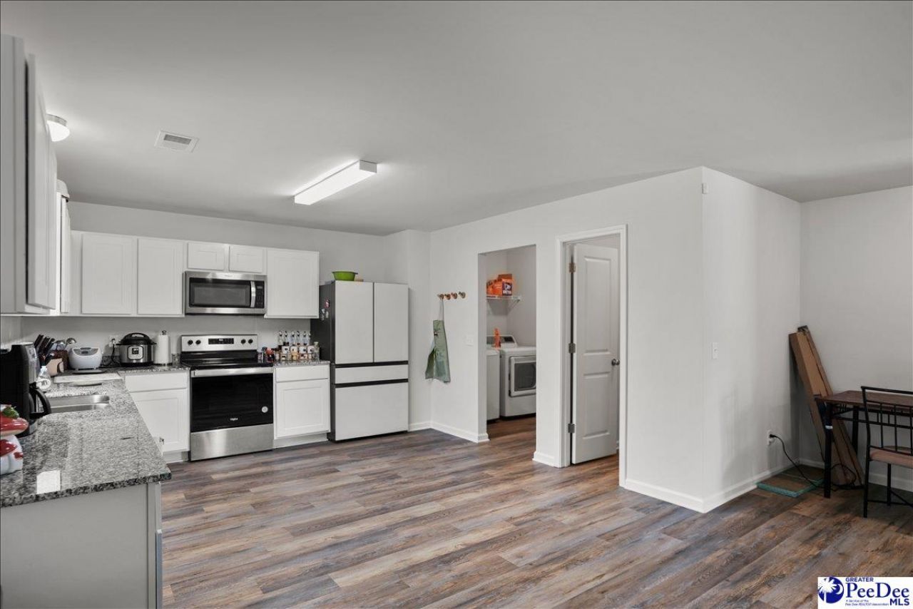 4093 Lake Russell Photo 20