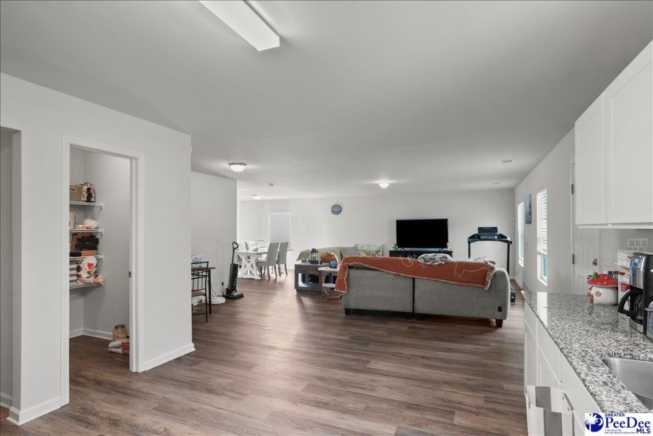 4093 Lake Russell Photo 22