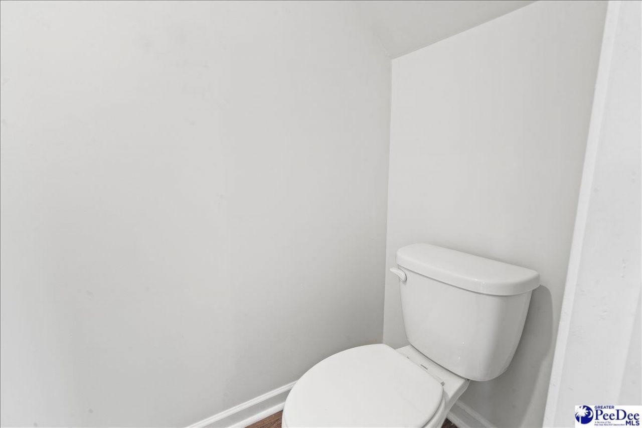 1085 Birdie Court Photo 11