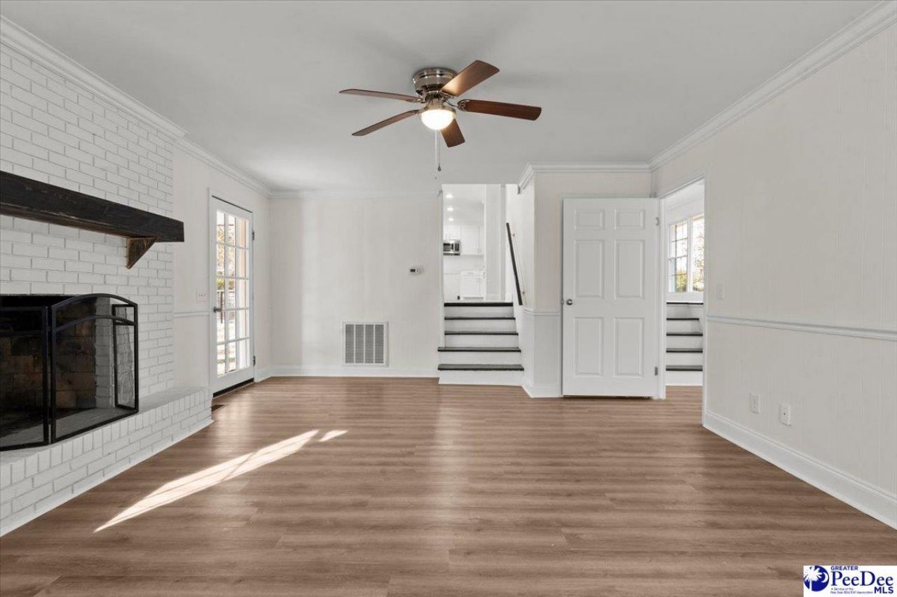 507 Arbor Dr Photo 11