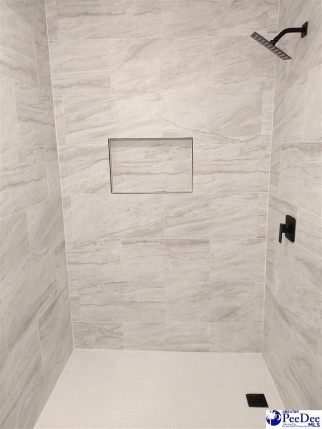 2797 Leola Hill Drive Photo 12