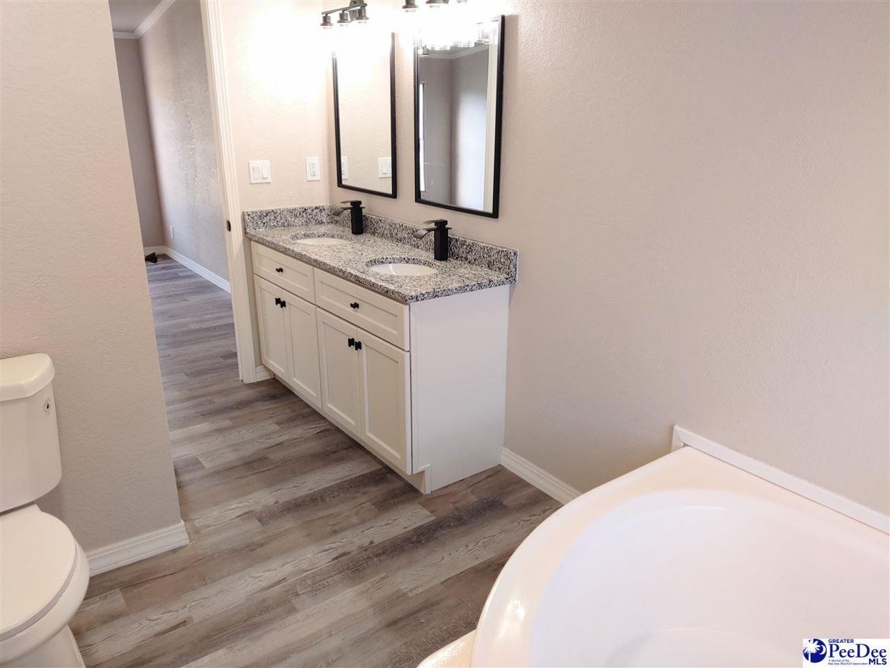 2797 Leola Hill Drive Photo 18