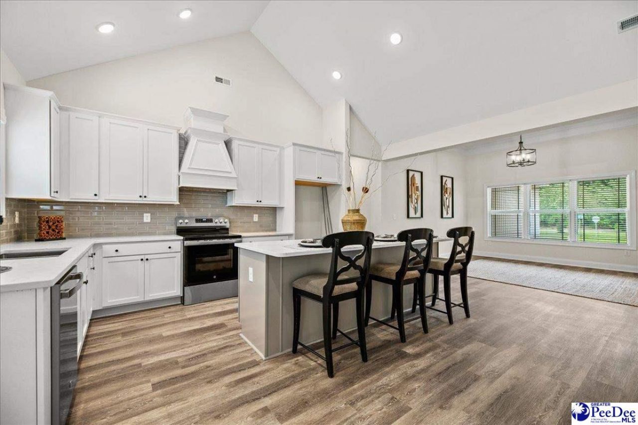 89 Kings Rd Photo 11