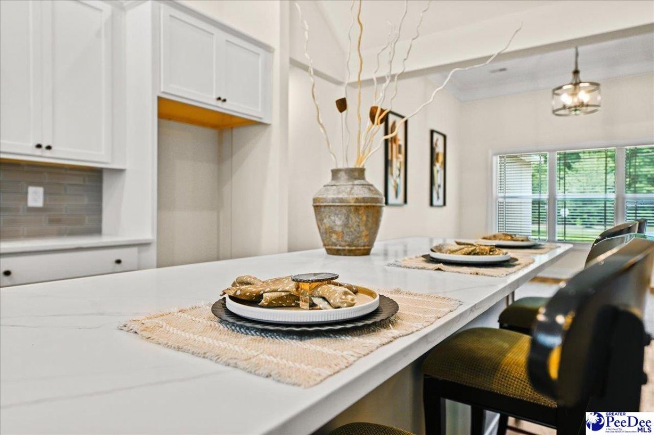 89 Kings Rd Photo 18