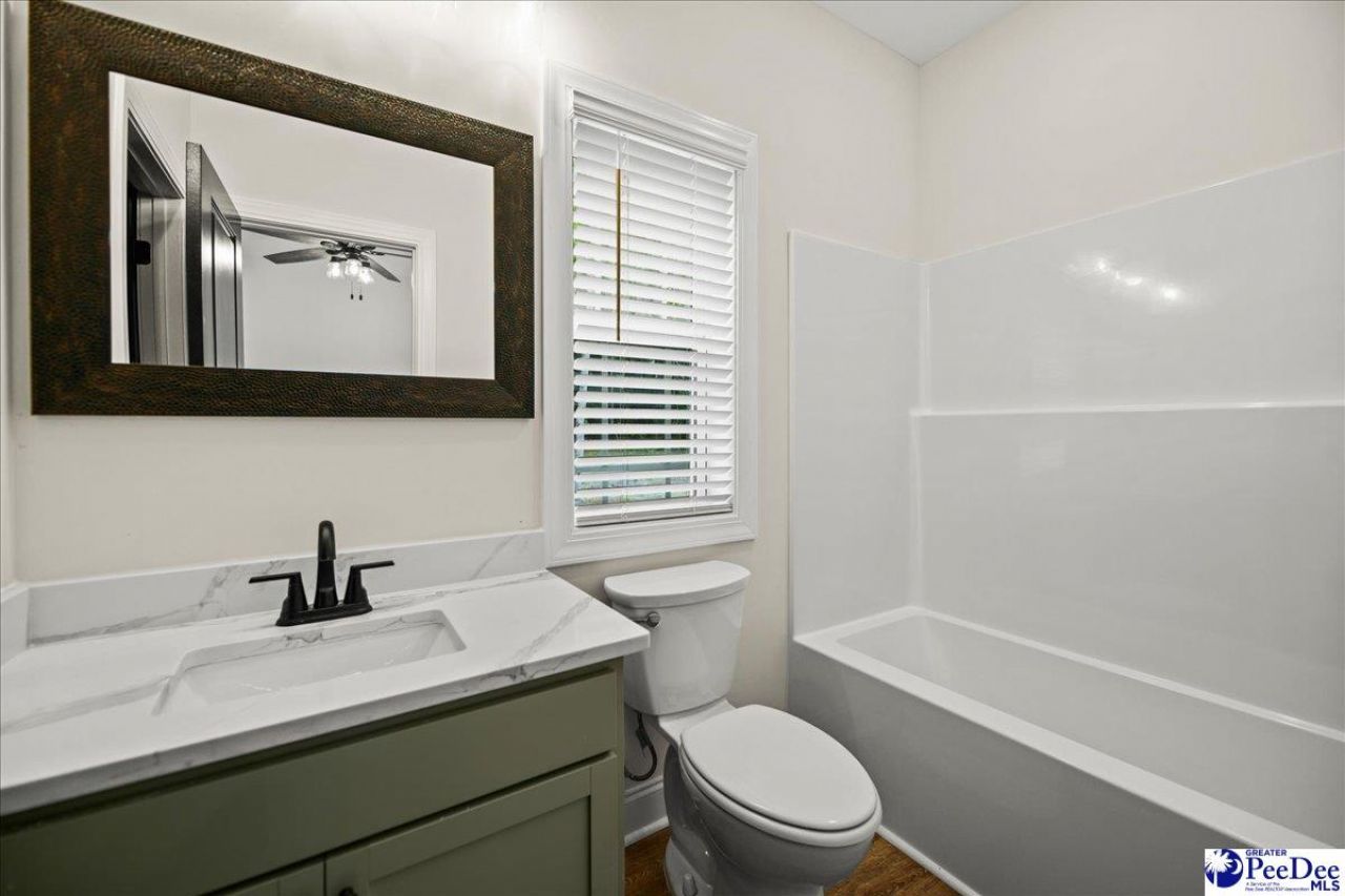 89 Kings Rd Photo 20