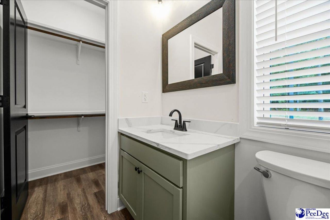 89 Kings Rd Photo 21