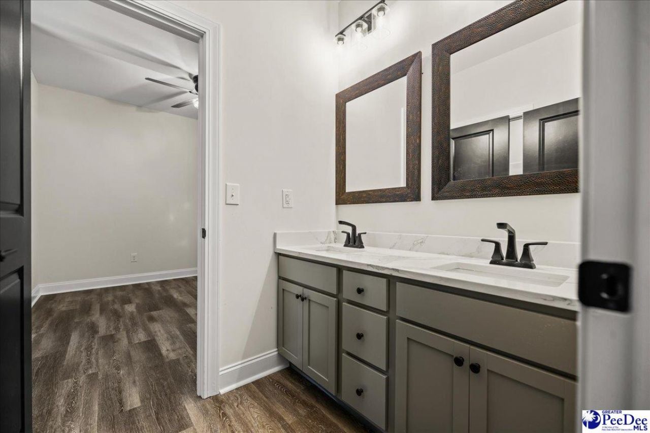 89 Kings Rd Photo 24