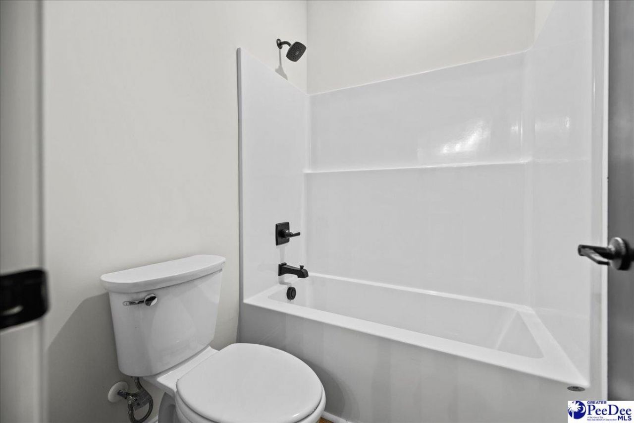 89 Kings Rd Photo 26