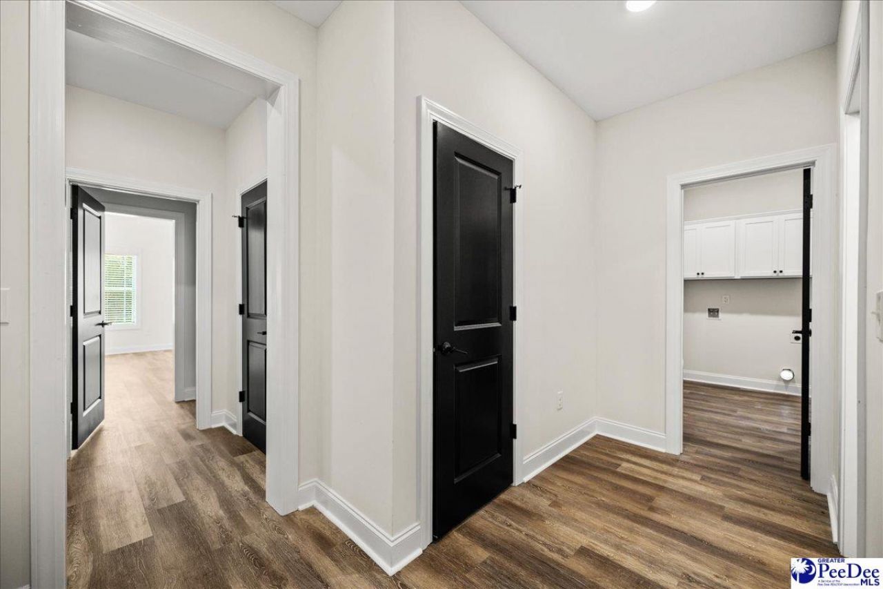 89 Kings Rd Photo 29