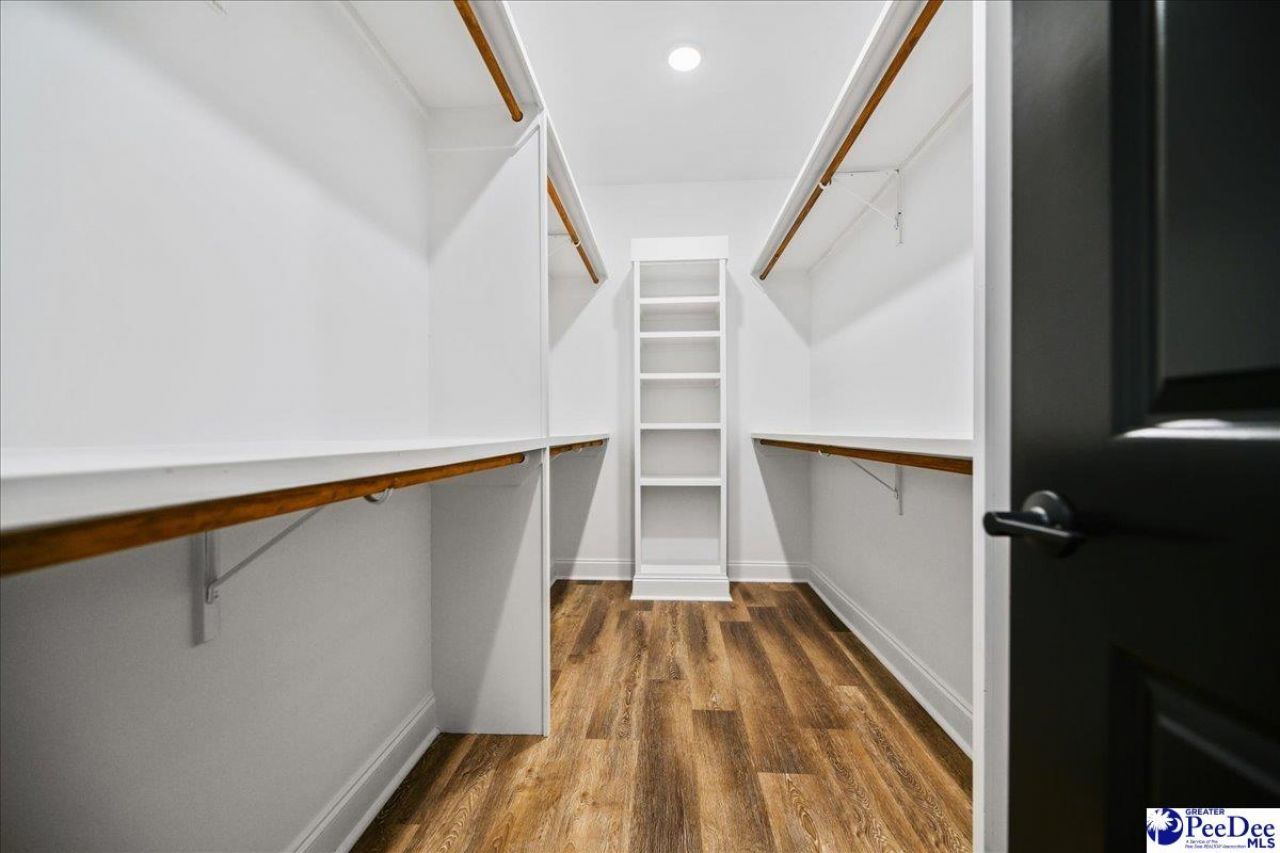 89 Kings Rd Photo 36